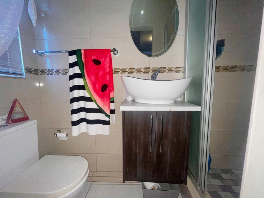 4 Bedroom Property for Sale in Waterval East North West